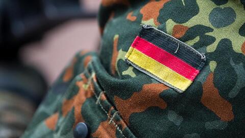 Die neue Wehrbeauftragte ruft zu stärkerem Engagement gegen Rechtsextremismus bei der Bundeswehr auf - warnte aber auch vor einem Generalverdacht.