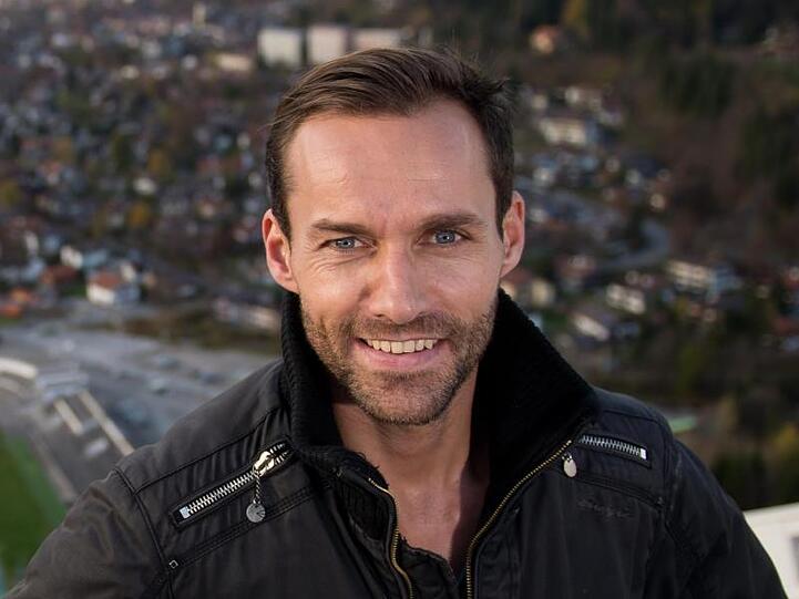 Auch Sven Hannawald ist bei "Ninja Warrior Promispecial" dabei.