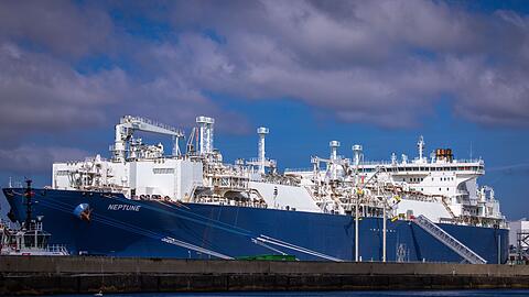 Über die deutschen LNG-Terminals kamen am Montag rund 15 Prozent der deutschen Gasimporte. (Archivbild)