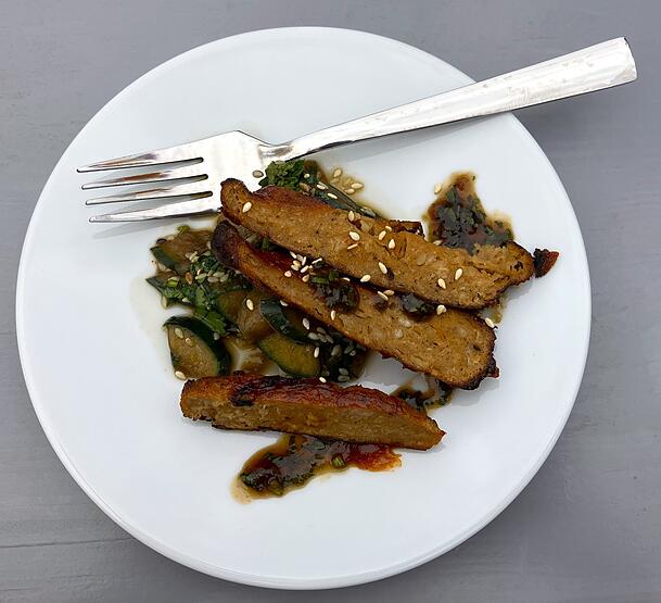 Vegane Spareribs aus Erbsen- und Sojaprotein. Vegane Spareribs aus Erbsen- und Sojaprotein.