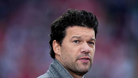 Michael Ballack will m&uuml;ndige Spieler - sein Sch&uuml;tzling Lennart Karl soll einer davon sein. (Archivbild)