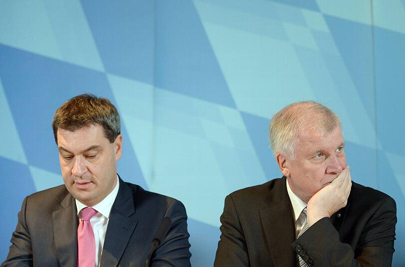 Viel haben sie sich offensichtlich auch auf der Pressekonferenz nach der Kabinettssitzung nicht zu sagen.