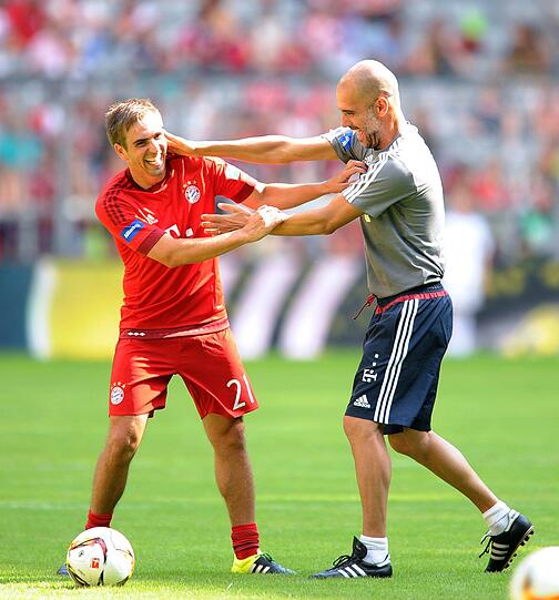 Die Bilder von der Teampresentation und dem anschließenden Showtraining des neuen FC Bayern-Kaders.