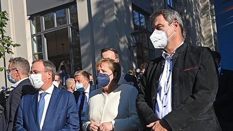 Wahlkampfabschluss in München: Armin Laschet, Angela Merkel und Markus Söder.