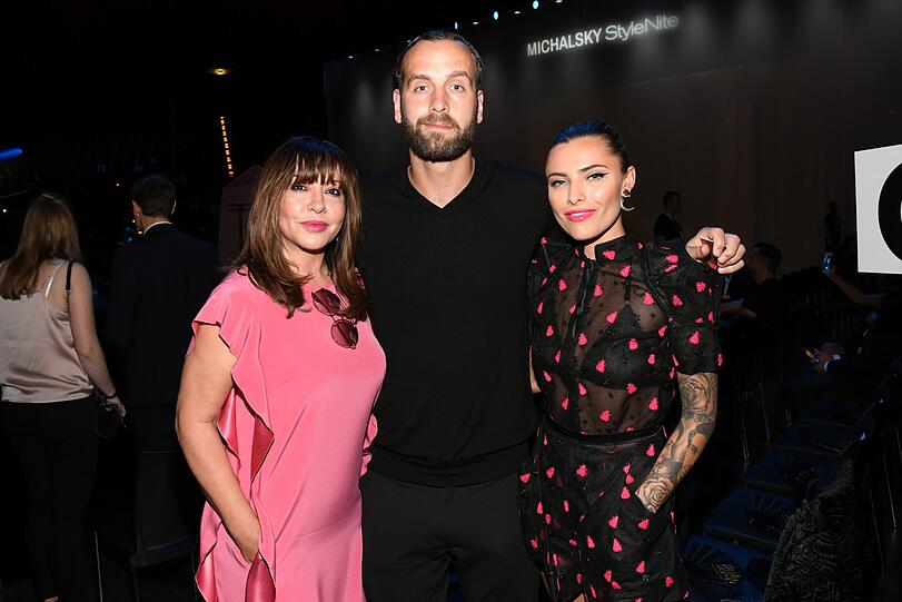 Happy Family: Simone Thomalla mit Freund Silvio Heinevetter und Tochter Sophia Thomalla