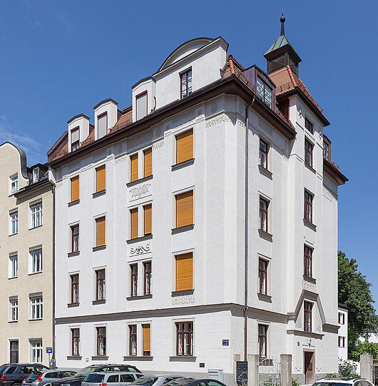Clemensstraße 2 in Schwabing: Den Experten gefielen vor allem der Stuck an der Fassade und die alten Holzrollläden.