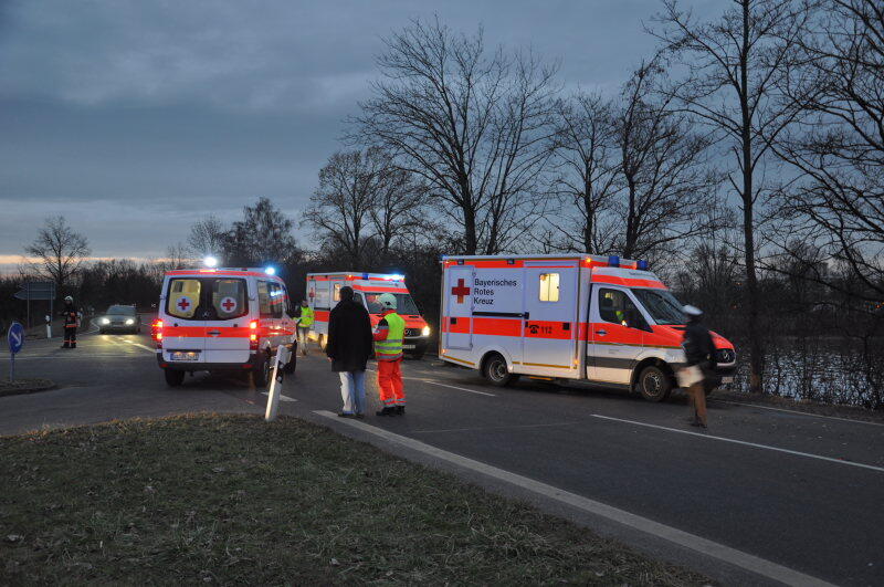 Ein Polo übersah bei der Einfahrt auf die St2107 einen Mercedes.