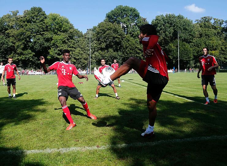 Die Bayern bereiten sich auf das Spiel gegen den 1. FC Nürnberg vor. Hier gibt's die Bilder vom Mittwochstraining.