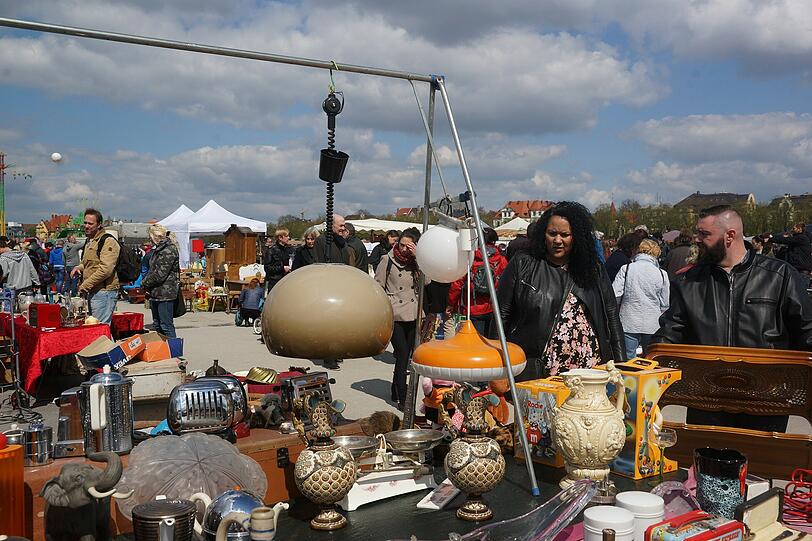 Weitere Bilder von Bayerns größtem Flohmarkt auf der Theresienwiese am Samstag.