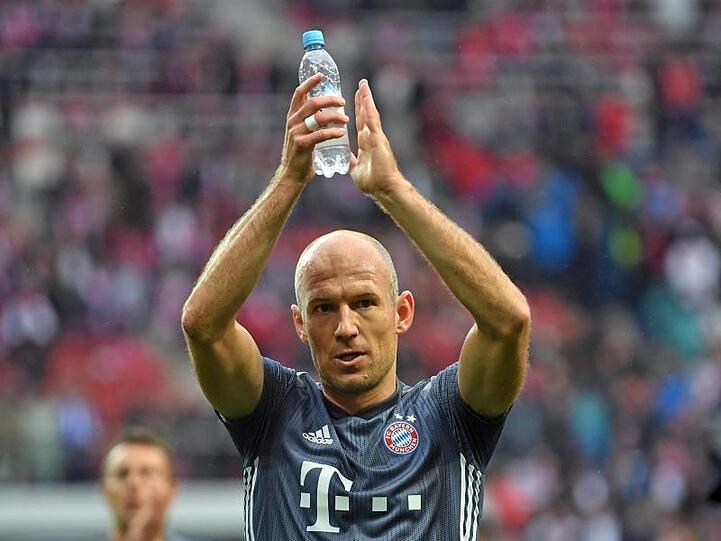 Bundesliga, 33. Spieltag, RB Leipzig - FC Bayern München. Münchens Arjen Robben nach dem Spiel. Foto: Hendrik Schmidt