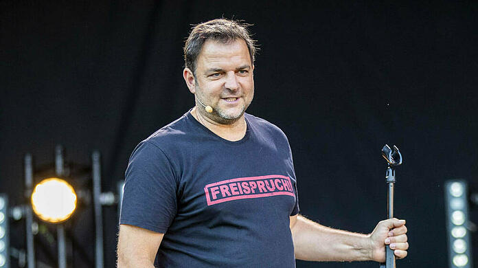 Martin Rütter will sich Kritik nicht gefallen lassen.