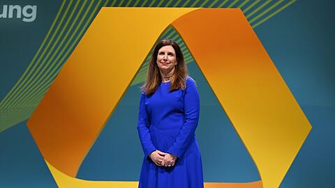 Commerzbank-Chefin Bettina Orlopp will die Eigenständigkeit der Bank retten. (Archivbild)