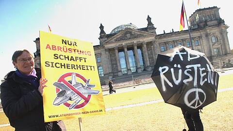 In Deutschland wird immer wieder gegen Atomwaffen demonstriert. (Archivbild)