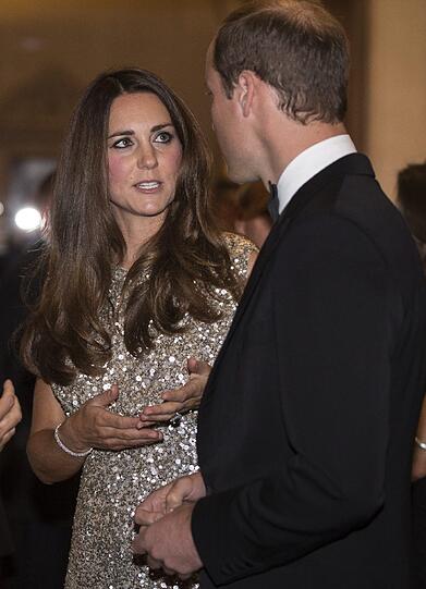 Herzogin Catherine: Ihr strahlend-schöner Auftritt im Glitzer-Kleid bei der Tusk-Foundation. Die Bilder