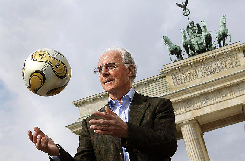 Fußballjongleur: Die WM 2006 holte Beckenbauer nach Deutschland.