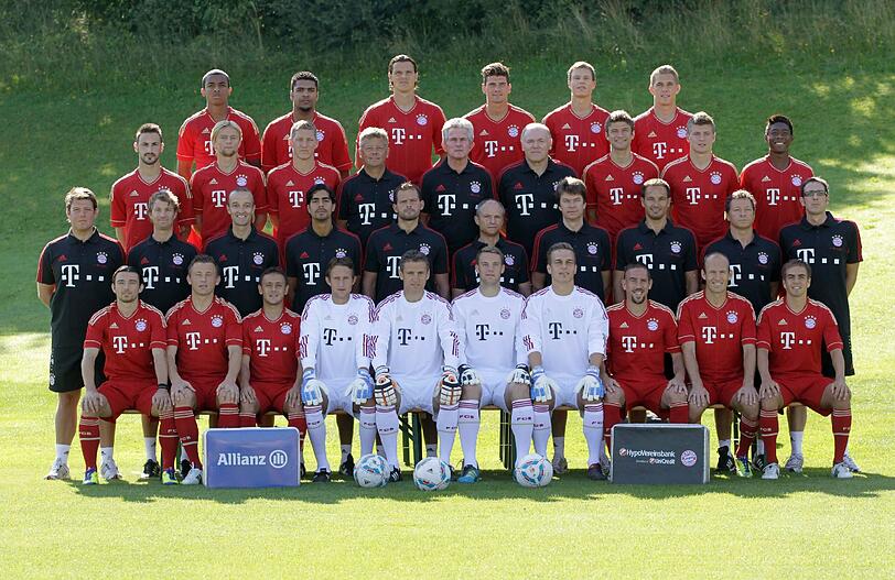Das neue Team-Foto des FC Bayern: Wer lächelt am schönsten? Entscheiden Sie selbst - die Bilder