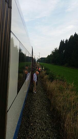 Weitere Bilder von der evakuierten BOB in der Nähe von Deisenhofen.