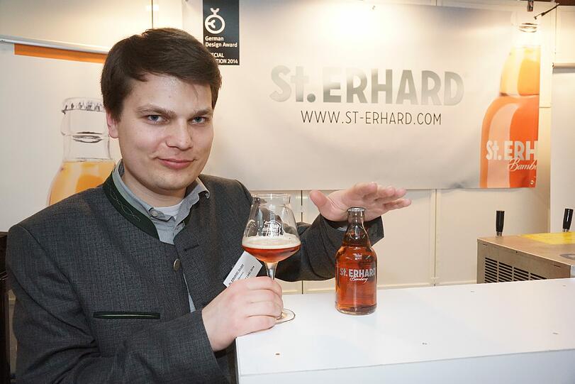 Der bernsteinfarbene Oberfranke - Name: St. Ehrard. Brauer: St. Erhard GmbH. Das ist drin: Wasser, Gerstenmalz, Hopfen, Hefe. So schmeckt&rsquo;s: intensiver malziger Start, feine Herbe mit leicht grasigem Geschmack und nussigen Nuancen. Alkoholgehalt: 5,0 % Vol. Preis:5,40 Euro/Liter.