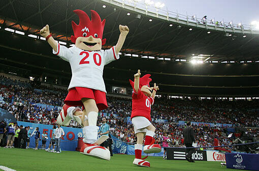 M WIE MITSPIELEN: Durfte Österreich bei großen Turnieren zuletzt 1998, der WM in Frankreich. Die Teilnahme bei der Euro 2008 zählt hier wegen der automatischen Startberechtigung als Gastgeber nicht.
