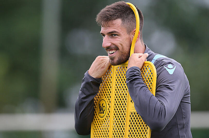 Milos Degenek.