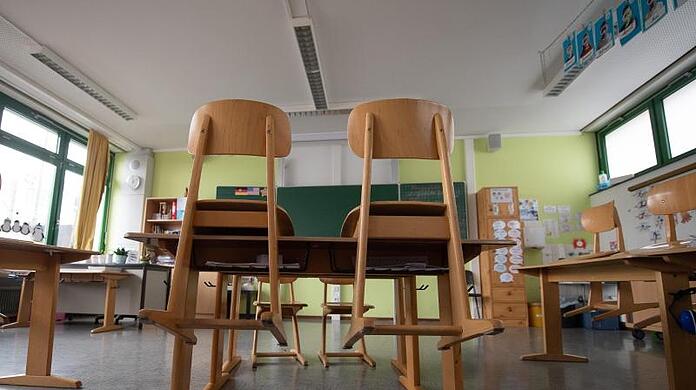 Viele Grundschulen wollen vom 22. Februar an wieder schrittweise ihren Betrieb aufnehmen.