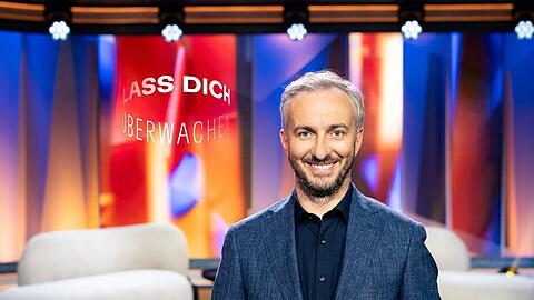 "Lass dich überwachen!": Jan Böhmermann moderiert die Show.