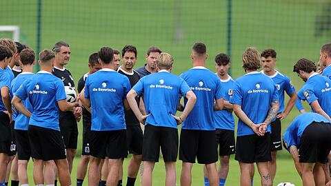 Löwen-Trainer Giannikis ist zufrieden mit dem Trainingslager vor malerischer Bergkulisse im österreichischen Windischgarsten.