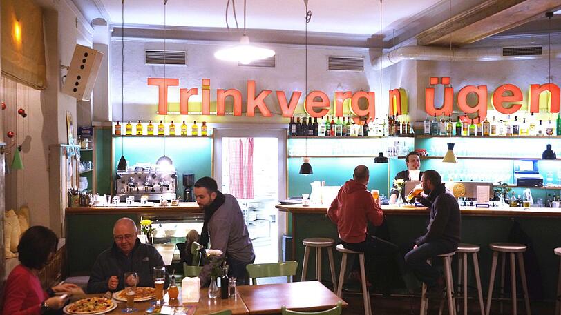 Wirtschaft oder Ristorante? Das Bavarese im Dreimühlenviertel will beides zugleich sein. Foto: Daniel von Loeper