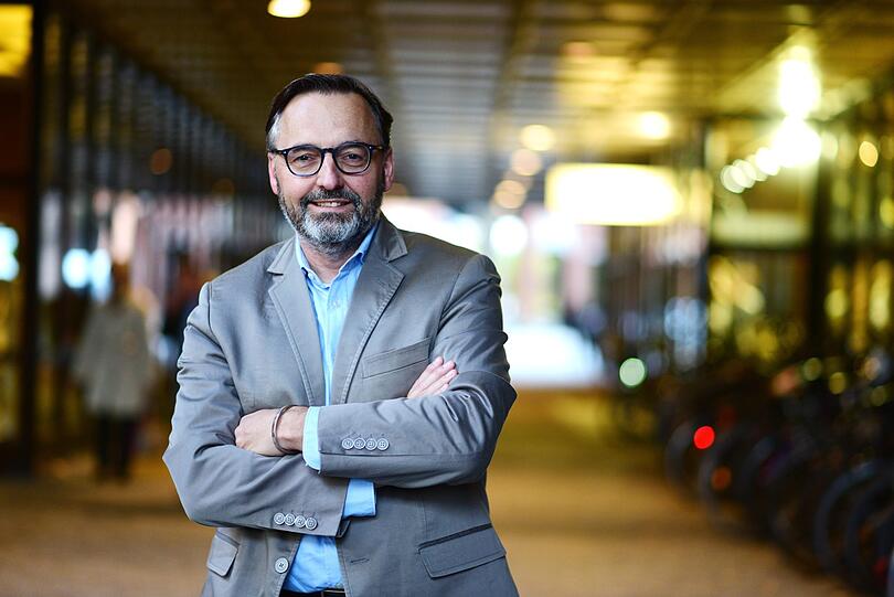Kulturreferent Anton Biebl bekommt derzeit eine Menge Post von Münchens Kreativen.