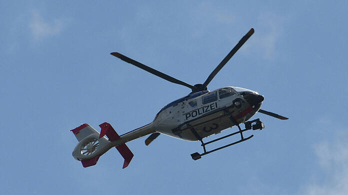 Neben zahlreichen Streifen der Münchner Polizei und zusätzlichen Spezialkräften kam auch ein Hubschrauber zum Einsatz. (Symbolbild)