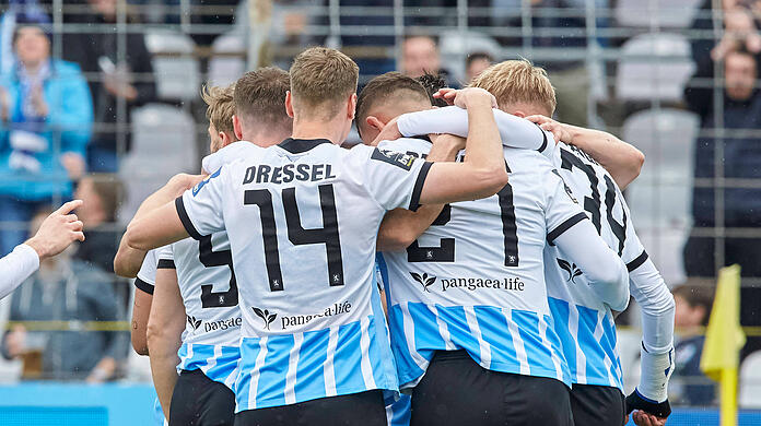 So wie hier nach dem Treffer zum 1:0 gegen den TSV Havelse wollen die Löwen auch in den beiden noch ausstehenden Partien in Magdeburg und gegen Dortmund II jubeln.
