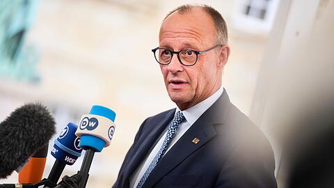 Diplomaten zufolge gibt es unter EU-Staaten Meinungsverschiedenheiten zu Fragen der Koordinierung sowie Finanzierung der geplanten Verteidigungs- und Abschreckungsmaßnahmen.