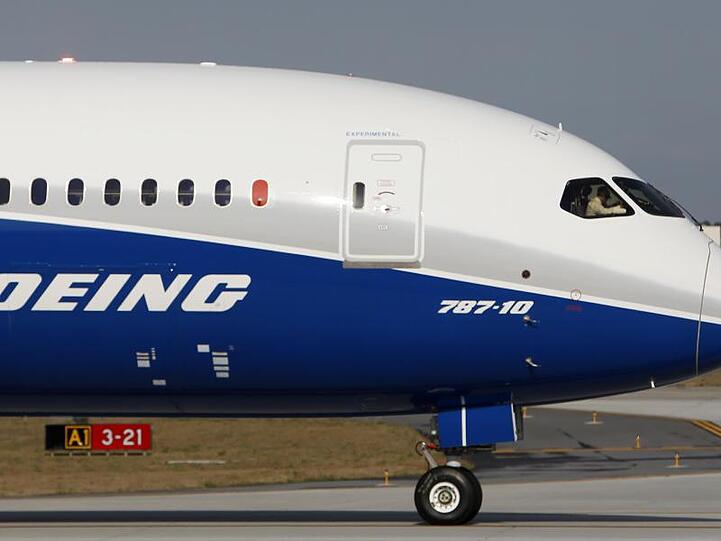 Boeing hatte die Fertigung seines Langstreckenjets vorübergehend ausgesetzt.