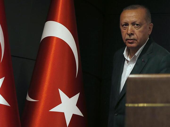 Die AKP um Präsident Recep Tayyip Erdogan akzeptiert das vorläufige Ergebnis der Wahl in Istanbul nicht.