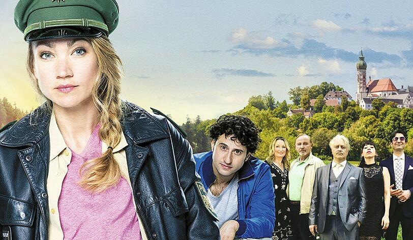 In der Regionalkrimi-Komödie "Maria Mafiosi" (2017) mit Lisa Maria Potthoff spielt die Regisseurin und Drehbuchautorin Jule Ronstedt mit Italiener- und Provinzbayern-Klischees.