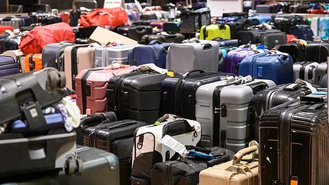Viele Münchner sind derzeit von Kofferverlusten am Flughafen geplagt. Eine Betroffene schildert ihre verzweifelte Suche.