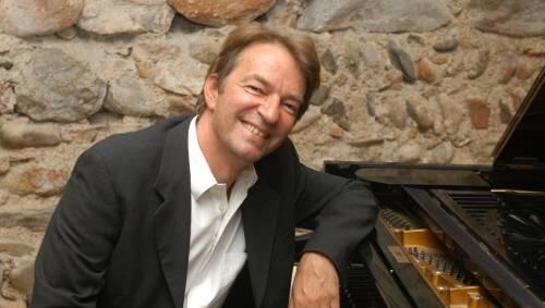 "Im Augenblick": Der Pianist Peter Ludwig improvisiert. "Im Augenblick": Der Pianist Peter Ludwig improvisiert.
