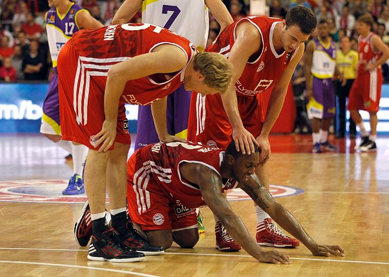 Hammerspiel der FC Bayern Basketballer: Das Team von Trainer Dirk Bauermann gewann am Samstagabend gegen Phoenix Hagen mit 100:81 und feierte damit den vierten Sieg in Serie. Die besten Bilder.