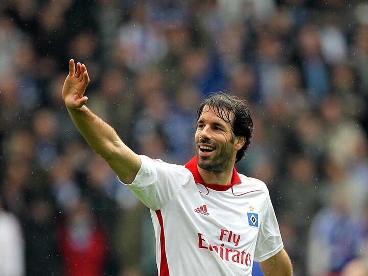 Mit 56 Toren folgt ihm auf Platz Zwei der Niederländer und Ex-HSV-Stürmer Ruud van Nistelrooy. Seine CL-Treffer erzielte er in Diensten des PSV Eindhoven, Manchester United und Real Madrids.