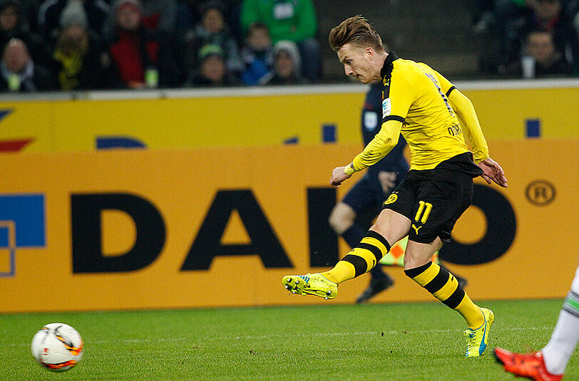 Marco Reus erzielt das Tor zum 1:0