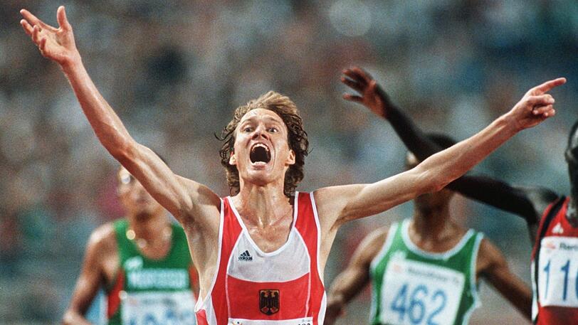 Der Höhepunkt seiner Karriere: 1992 in Barcelona wird Dieter Baumann Olympiasieger über 5000 Meter.