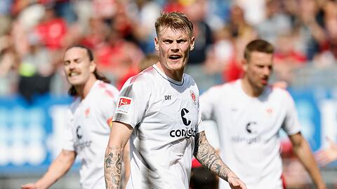 Der FC St. Pauli hat sich die Zweitliga-Meisterschaft gesichert.