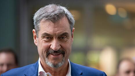Nach der Sitzung des CSU-Vorstandes hatte Markus Söder gut lachen - dennoch bereiten auch ihm die finanziellen Nöte der bayerischen Kommunen zunehmend Sorgen.