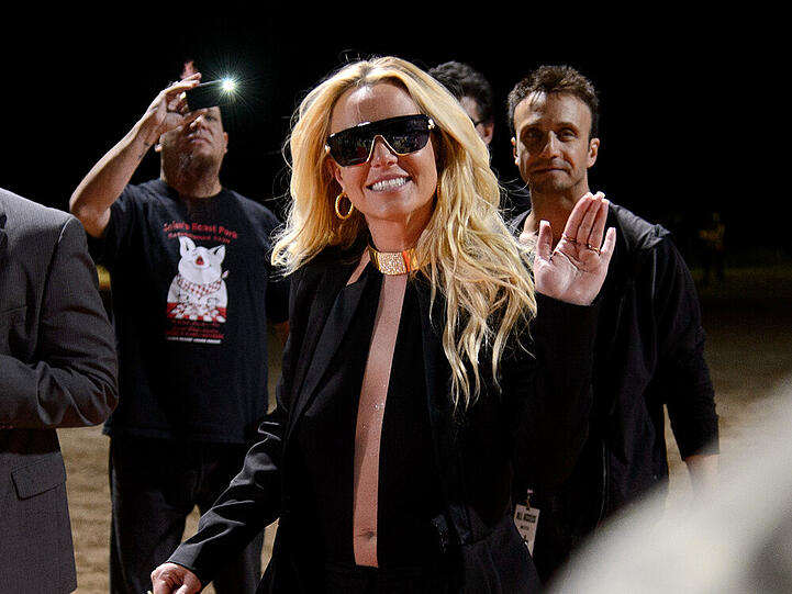 Und Tschüss! Britney Spears ging, ohne zu bezahlen