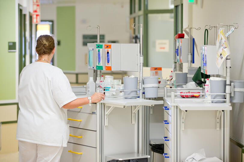 Die München Klinik hat die Übernahmeprämie für Auszubildende von 3.000 Euro auf 5.000 Euro erhöht (Symbolbild).