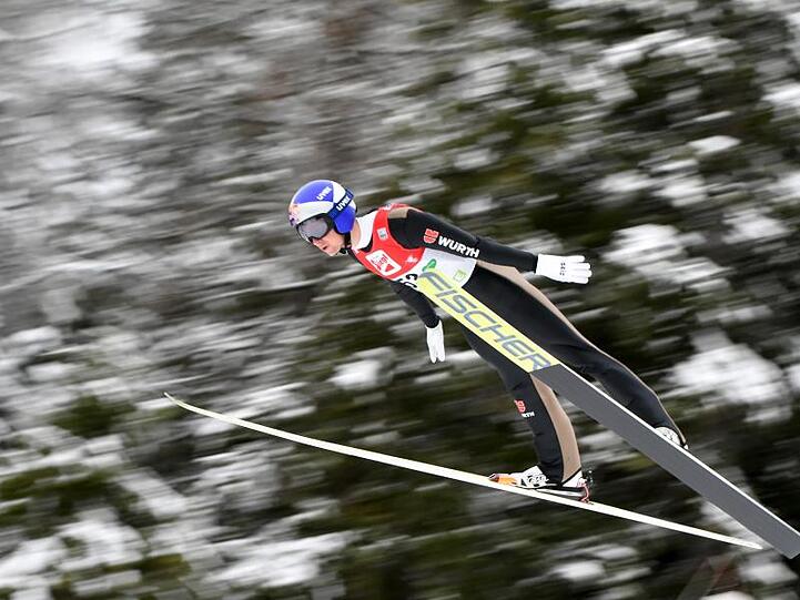 Vinzenz Geiger wurde im italienischen Val di Fiemme Zweiter.