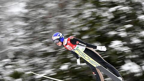 Vinzenz Geiger wurde im italienischen Val di Fiemme Zweiter.