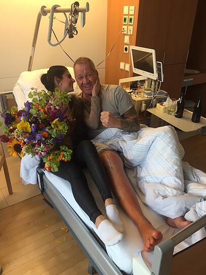 Freundin Nina brachte einen XXL-Blumenstrauß mit