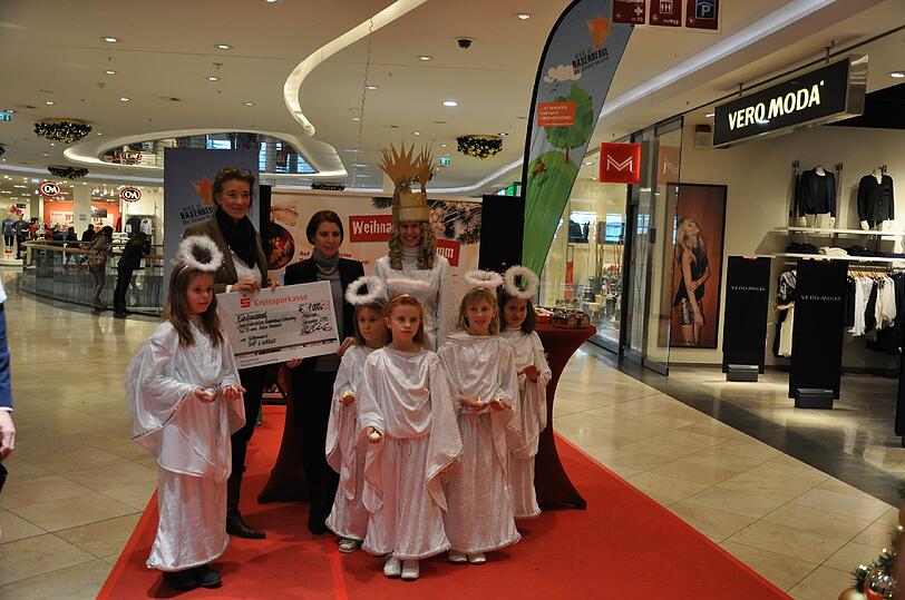Die Spenden des Gewerbevereins "Walk of Hasenbergl" kamen heuer der Kinderkrebsstation im Schwabinger Krankenhaus und Schülerprojekten im Viertel zugute.