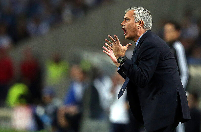 Zum Haareraufen: Jose Mourinho beim Champions-League-Spiel gegen den FC Porto.
